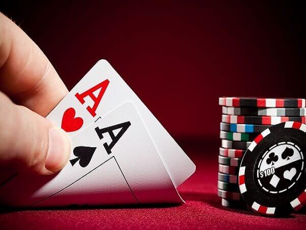 Thuật ngữ về vị trí dealer trong poker