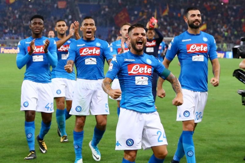 Màu áo thi đấu của câu lạc bộ  Napoli