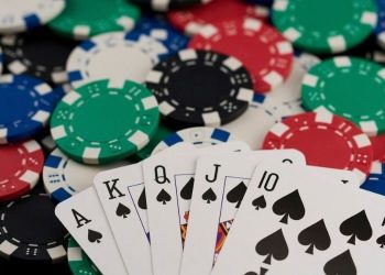 Cách chơi Poker đơn giản nhất siêu dễ hiểu cho anh em mới tham gia